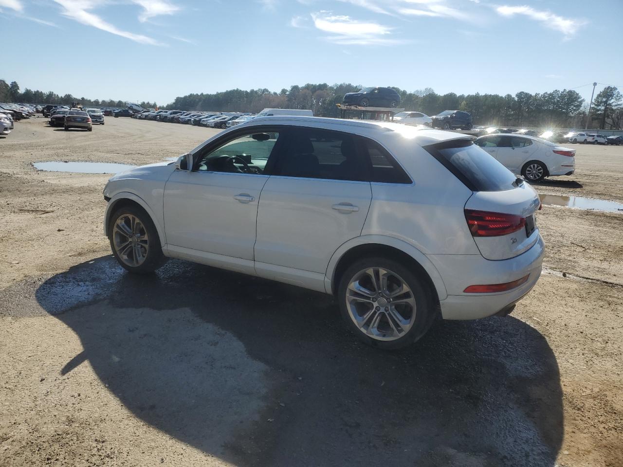 2015 Audi Q3 - Image 2