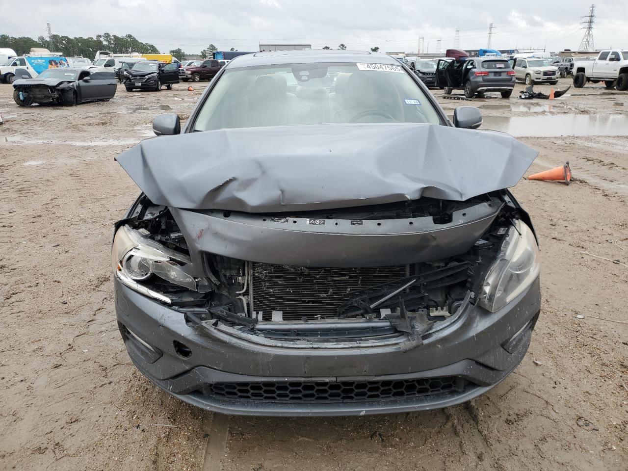 2017 Volvo S60 - Image 5
