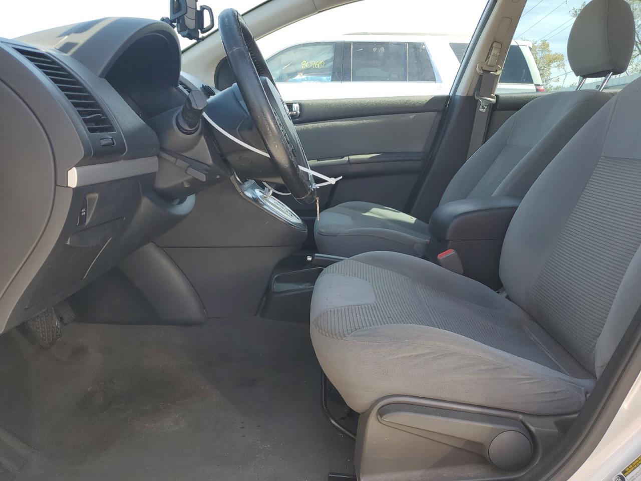 2011 Nissan Sentra - Image 7