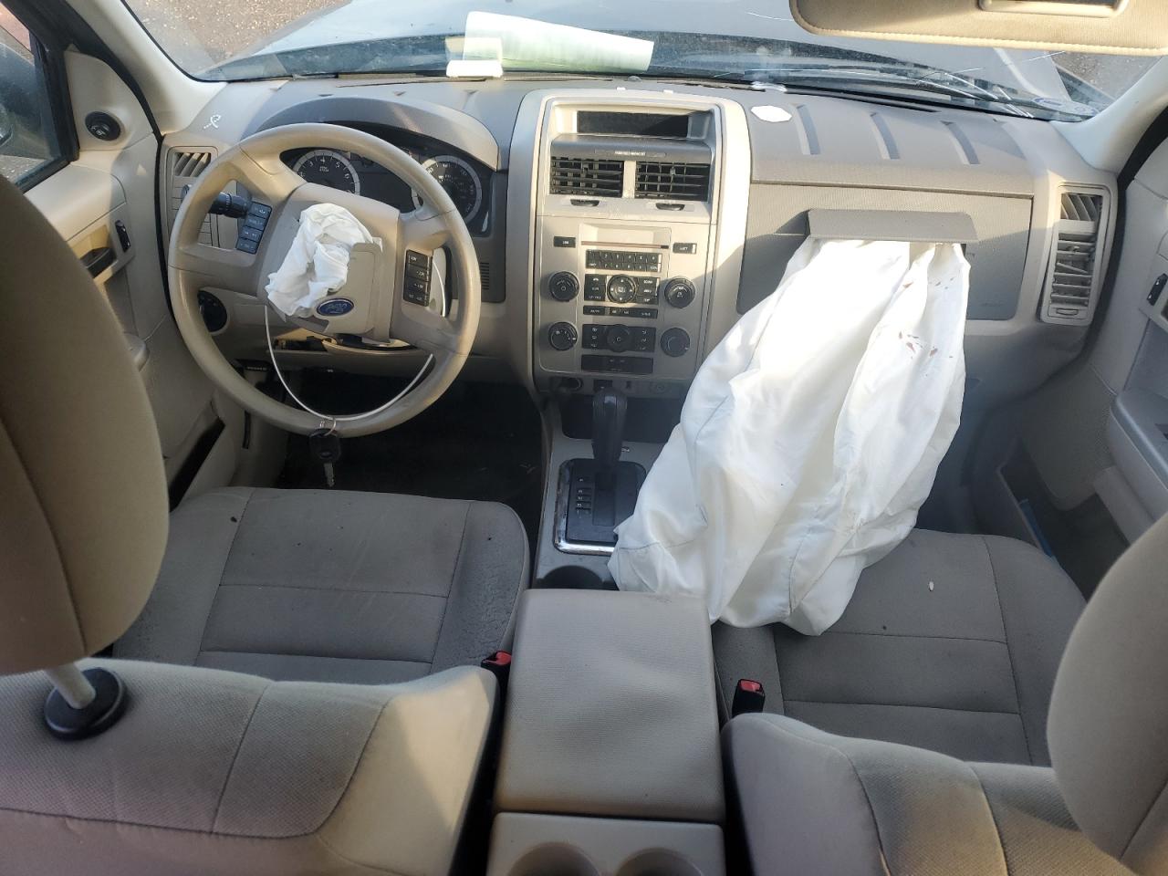 2010 Ford Escape - Image 8
