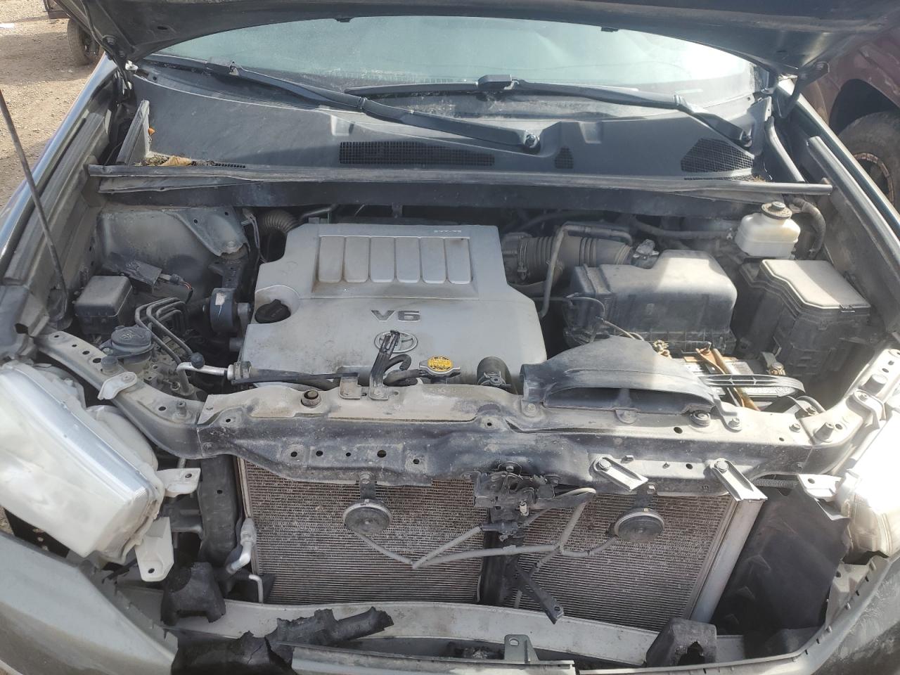 2012 Toyota Highlander - Image 12