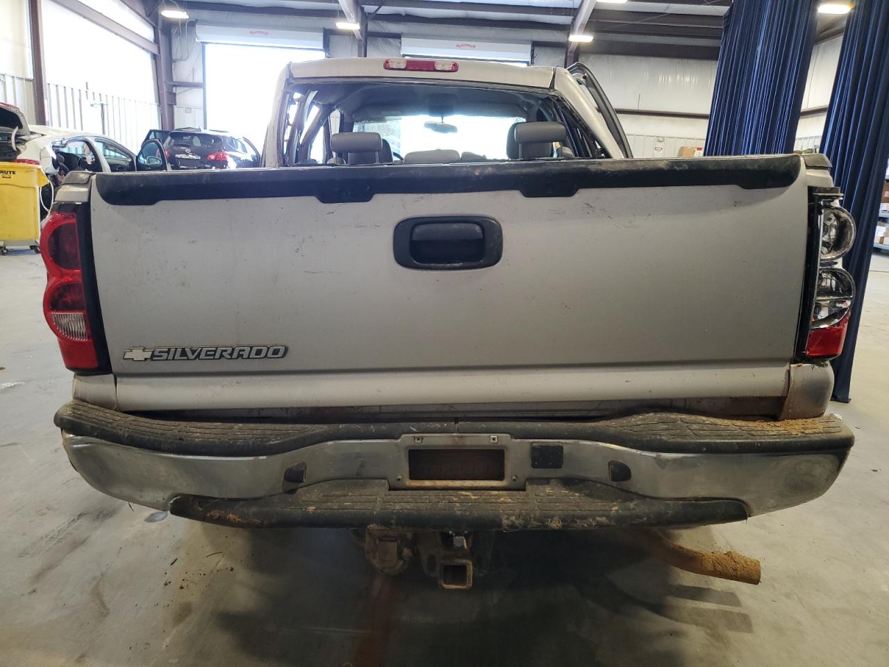 2006 Chevrolet Silverado - Image 6