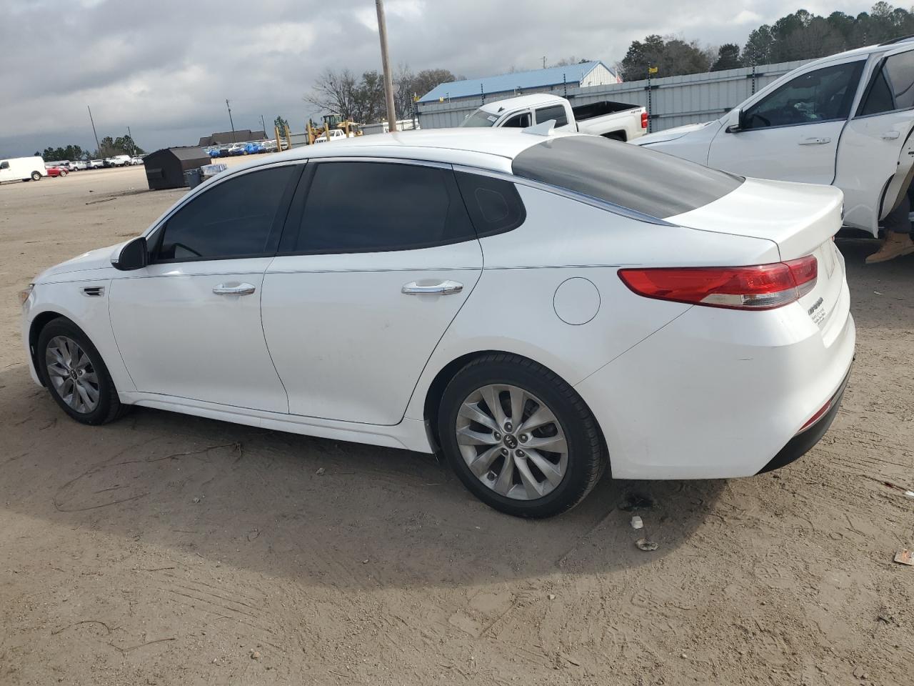 2017 Kia Optima - Image 2