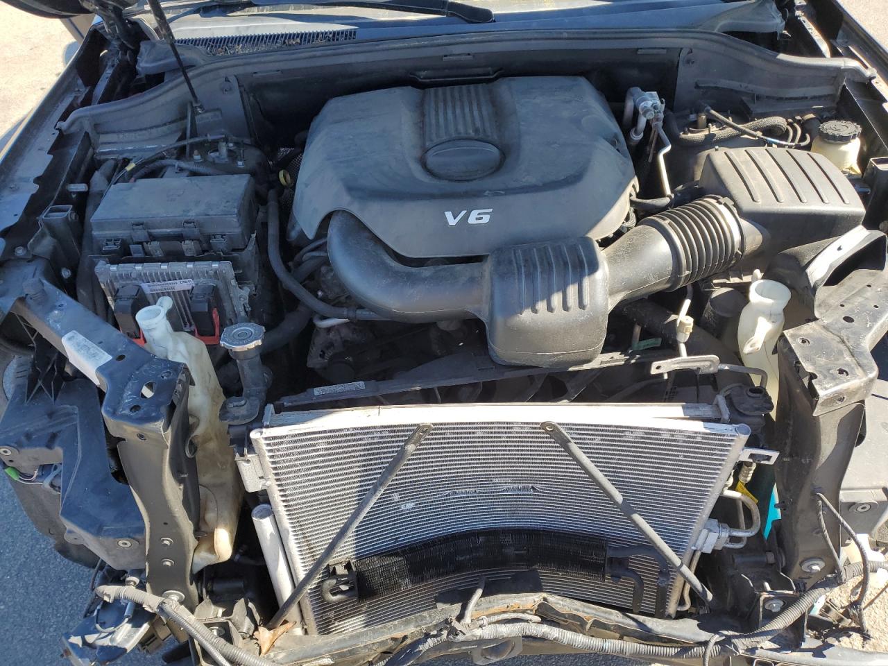 2015 Jeep Grand Cherokee - Image 12