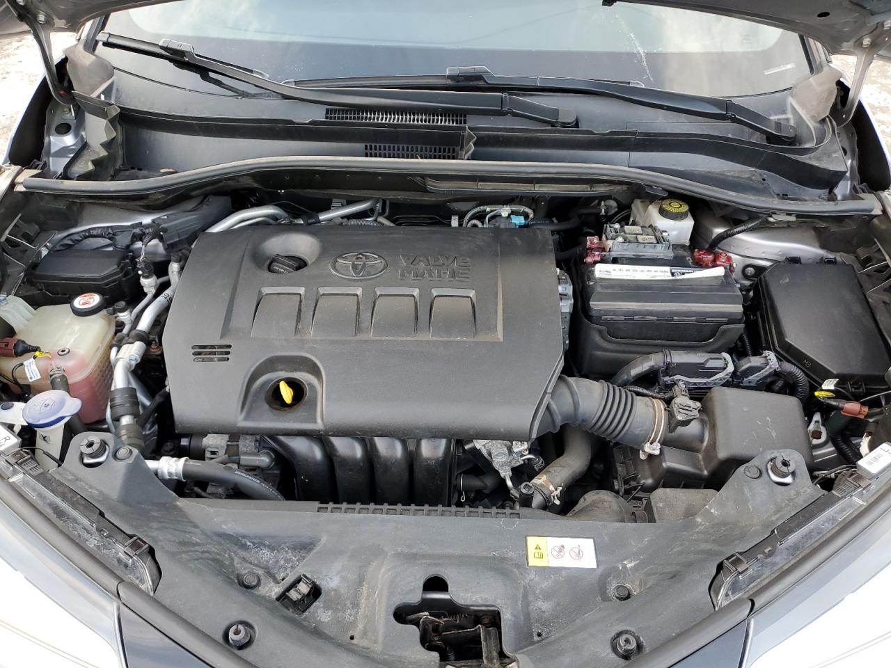 2018 Toyota C-HR - Image 12