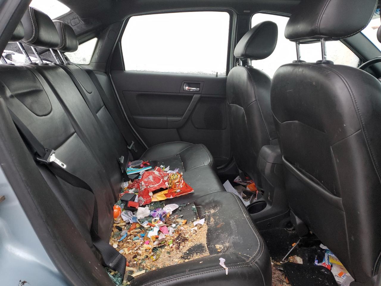 2009 Ford Focus - Image 10