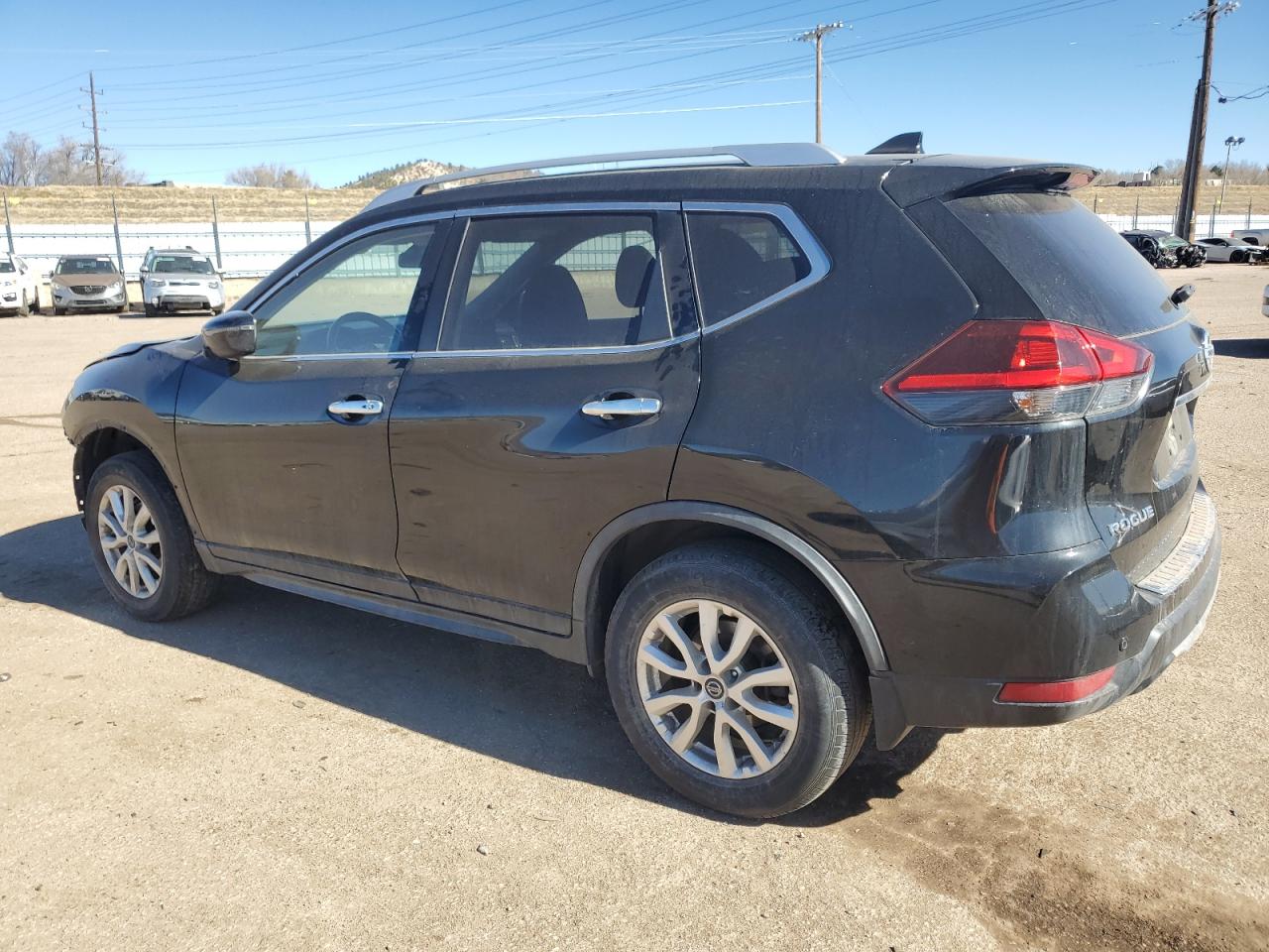 2020 Nissan Rogue - Image 2