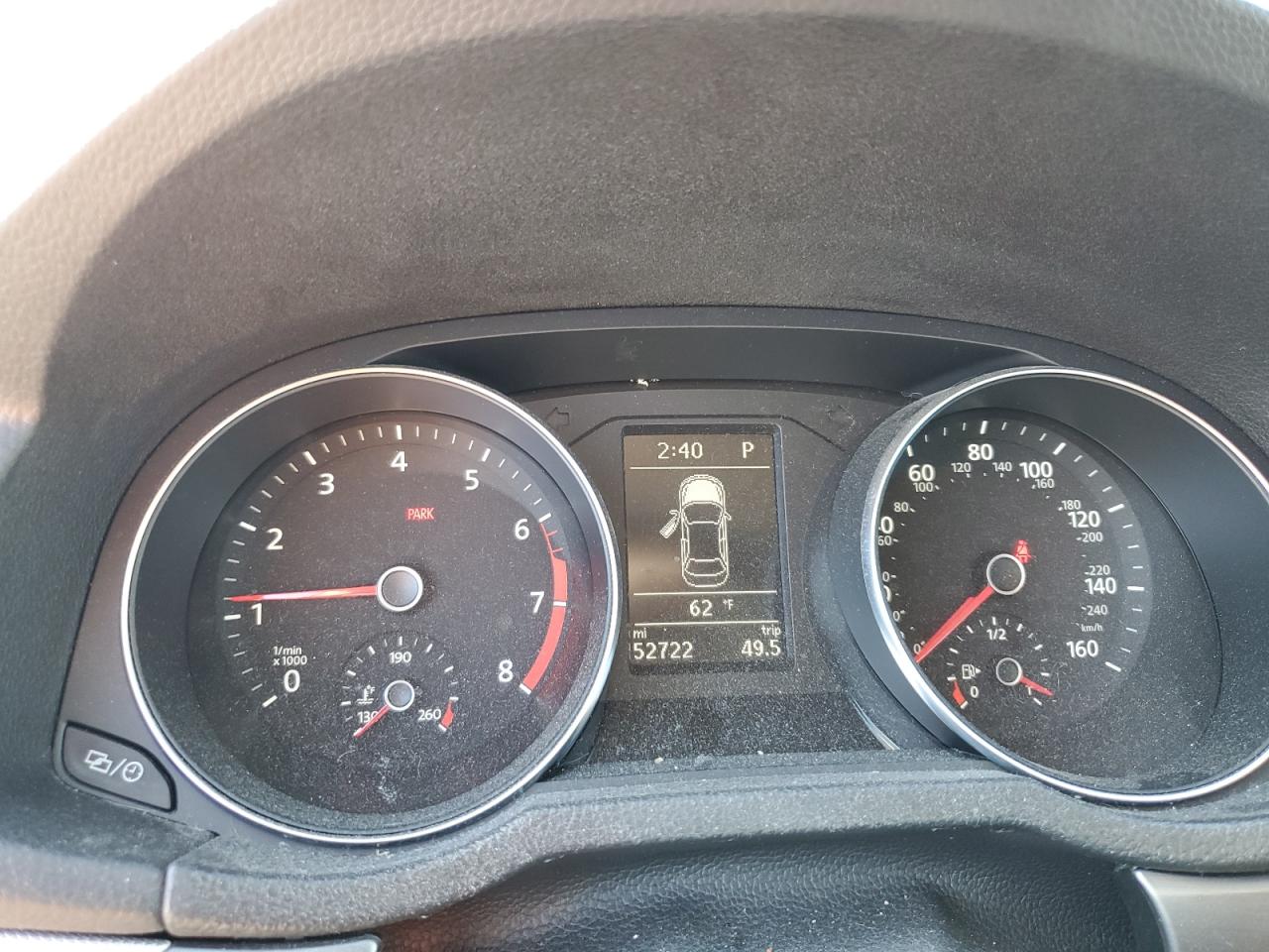 2018 Volkswagen Passat - Image 9