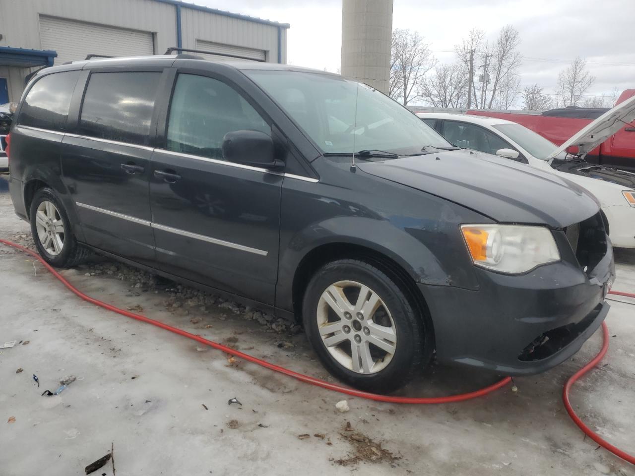 2011 Dodge Caravan - Image 4