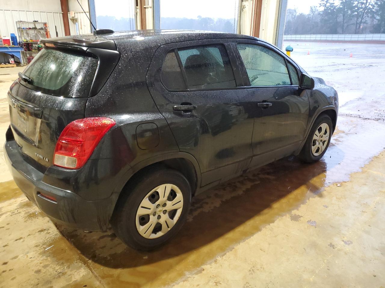 2015 Chevrolet Trax - Image 3