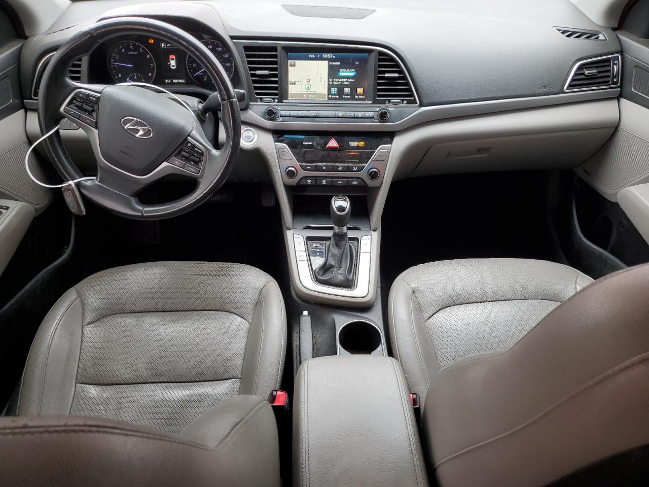 2017 Hyundai Elantra - Image 8