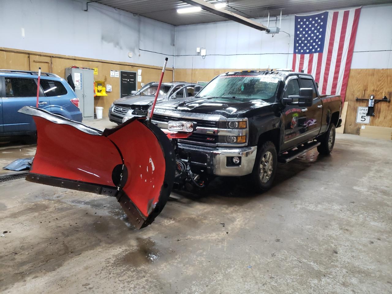 2017 Chevrolet Silverado K2500 Heavy Duty Ltz de vânzare în Kincheloe, MI - Rear End