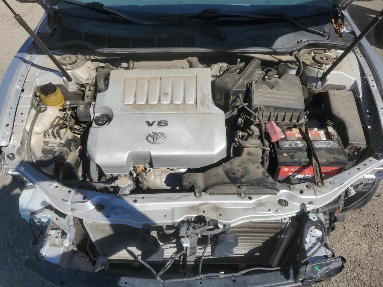 2011 Toyota Camry - Image 11