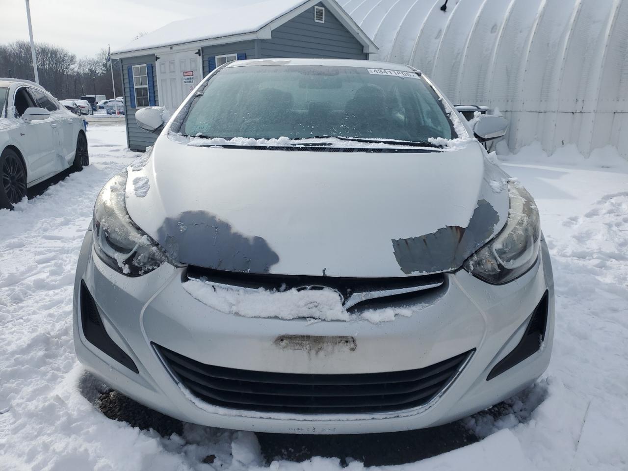 2016 Hyundai Elantra - Image 5