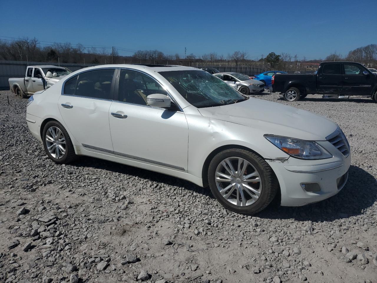 2011 Hyundai Genesis - Image 4