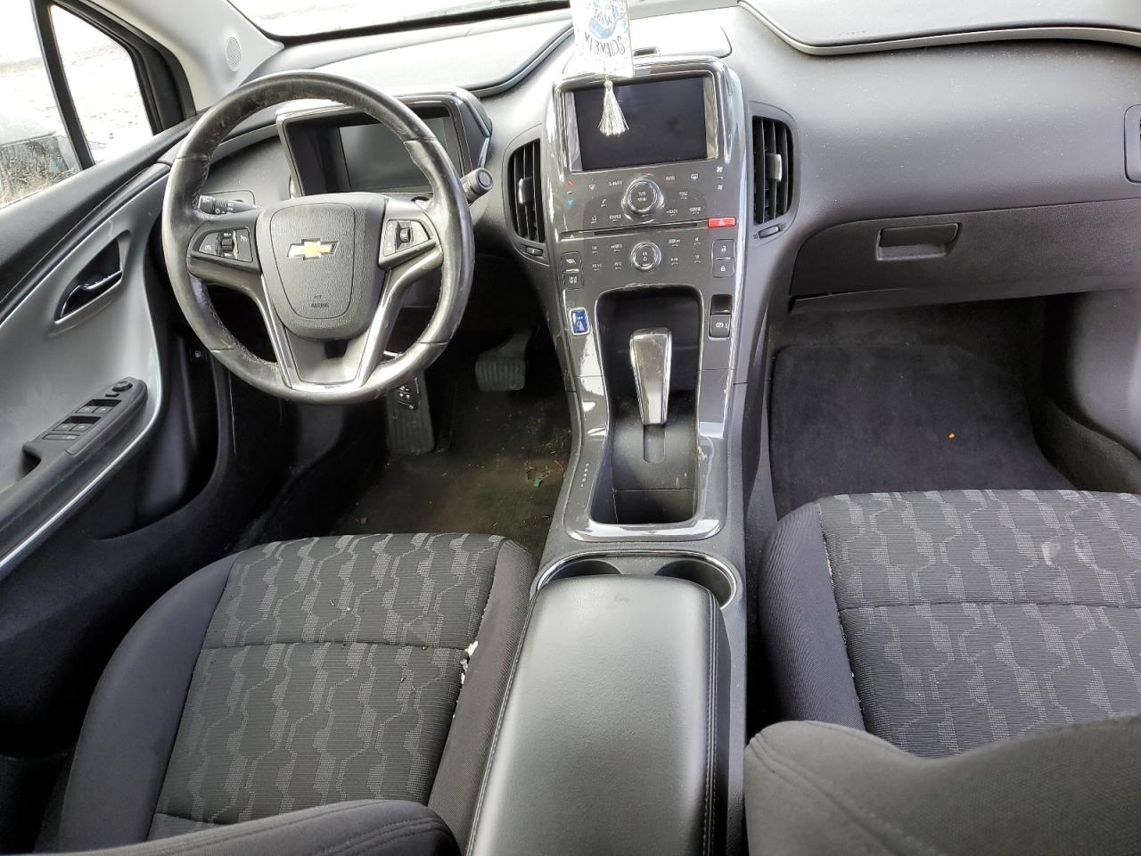 2014 Chevrolet Volt - Image 8