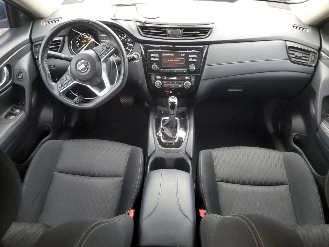 2017 Nissan Rogue - Image 8