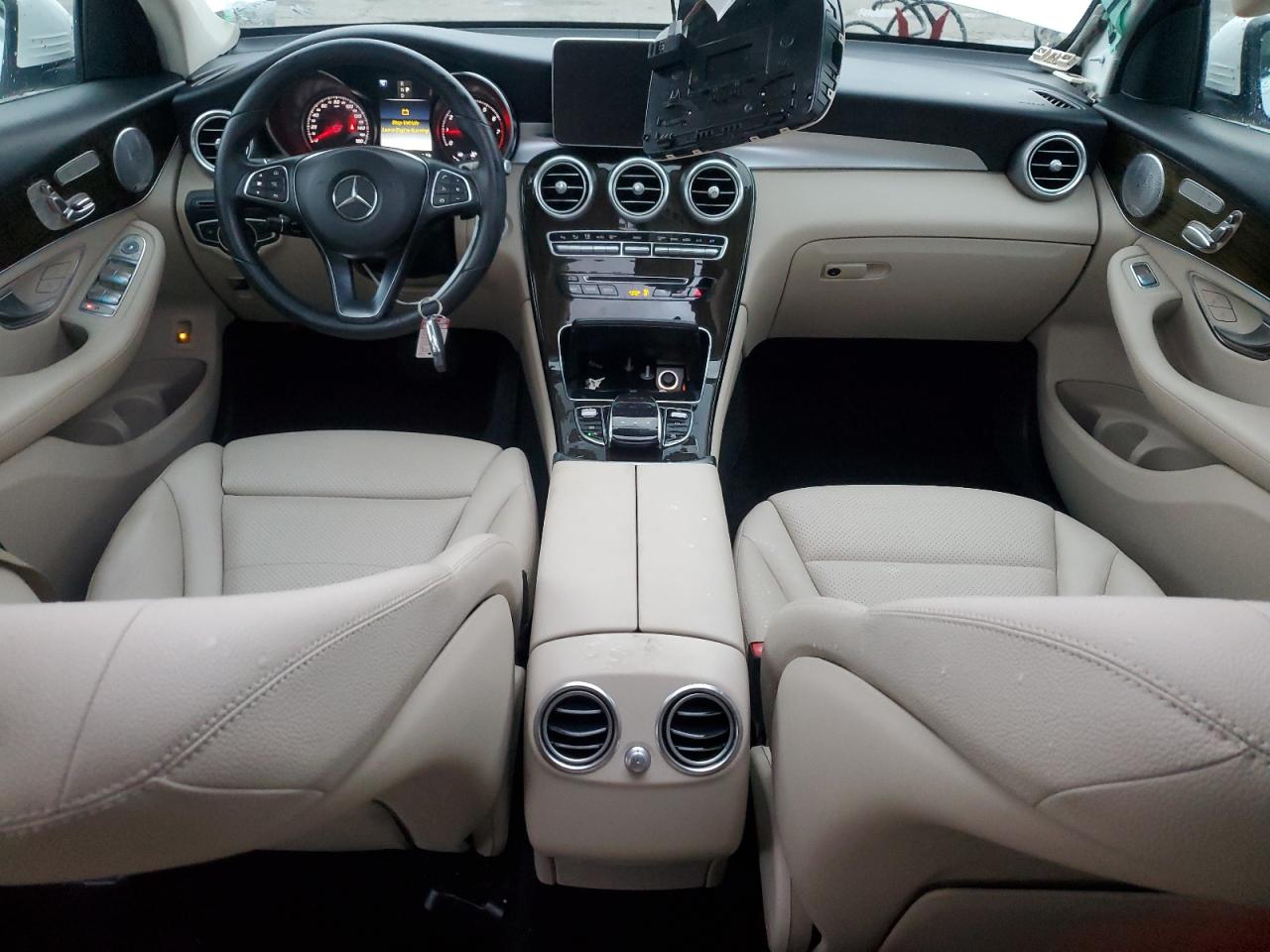 2017 Mercedes-Benz GLC - Image 8