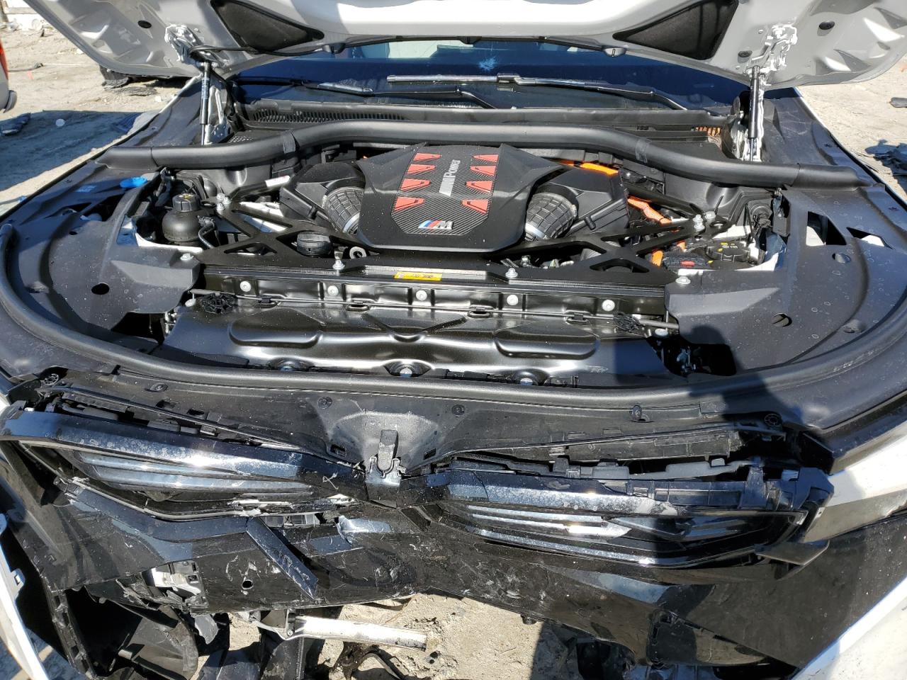 2023 BMW XM - Image 14