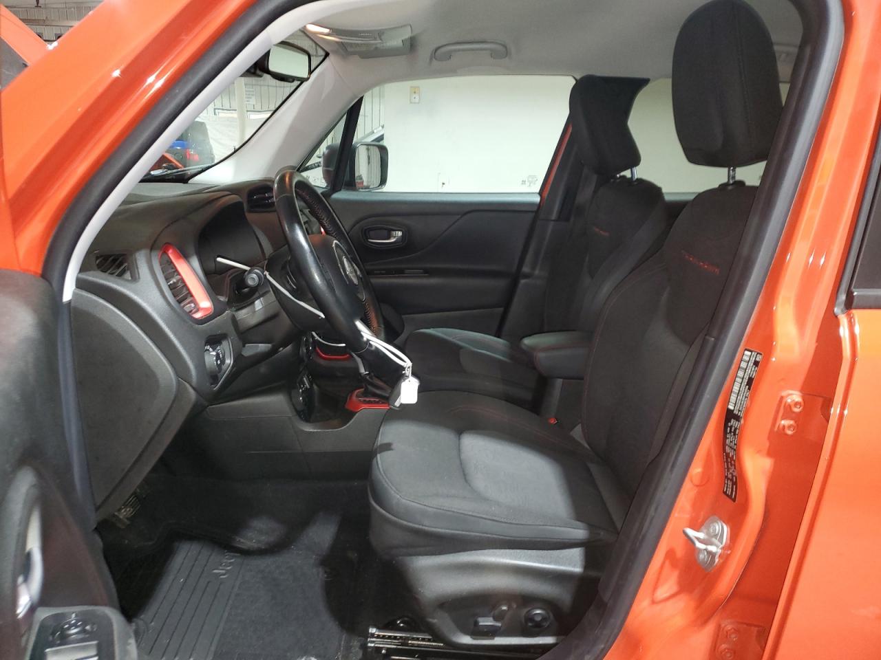 2017 Jeep Renegade - Image 7