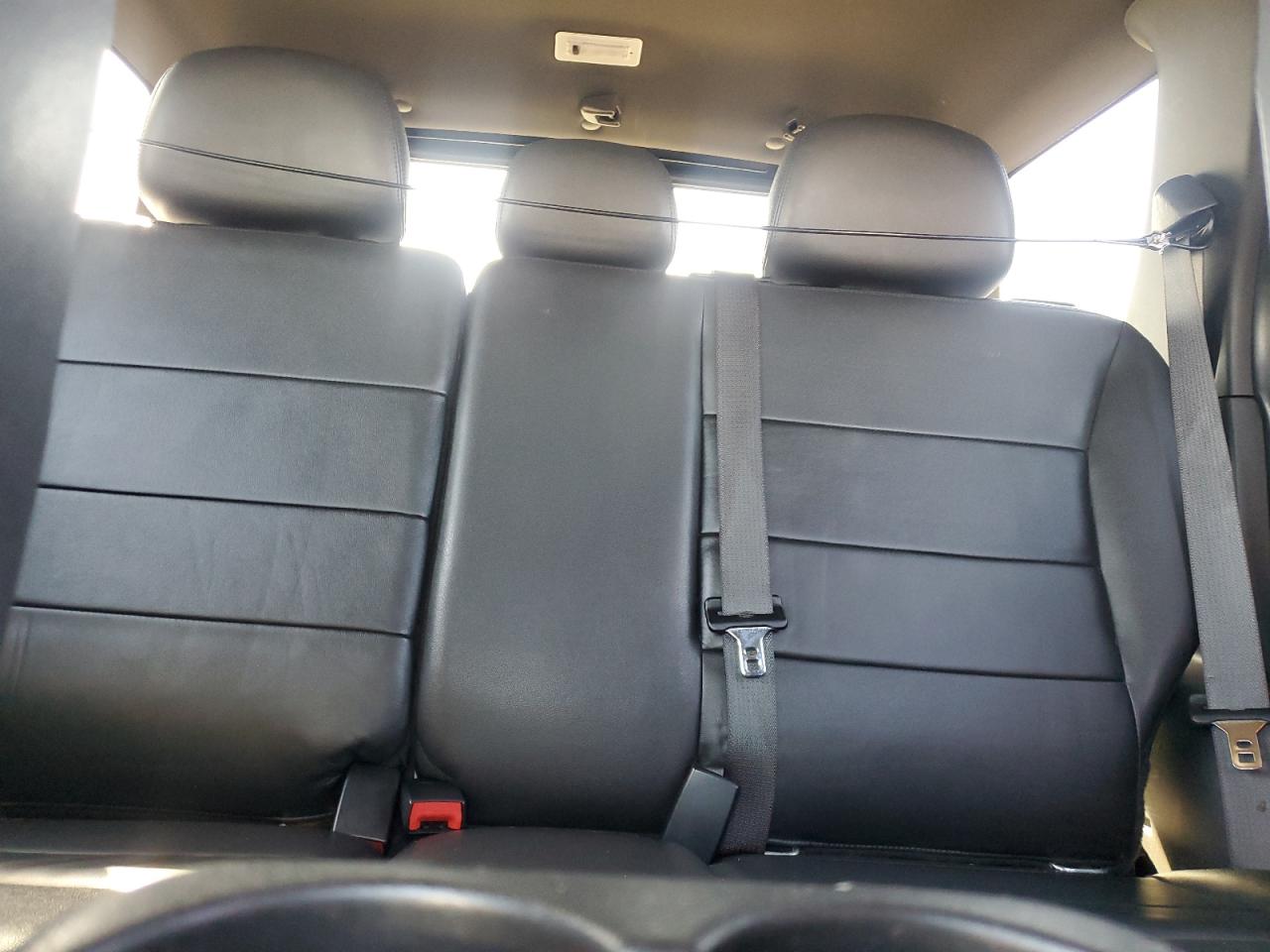 2011 Ford Escape - Image 10