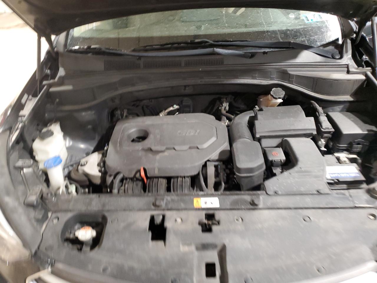 2018 Hyundai Santa Fe - Image 12