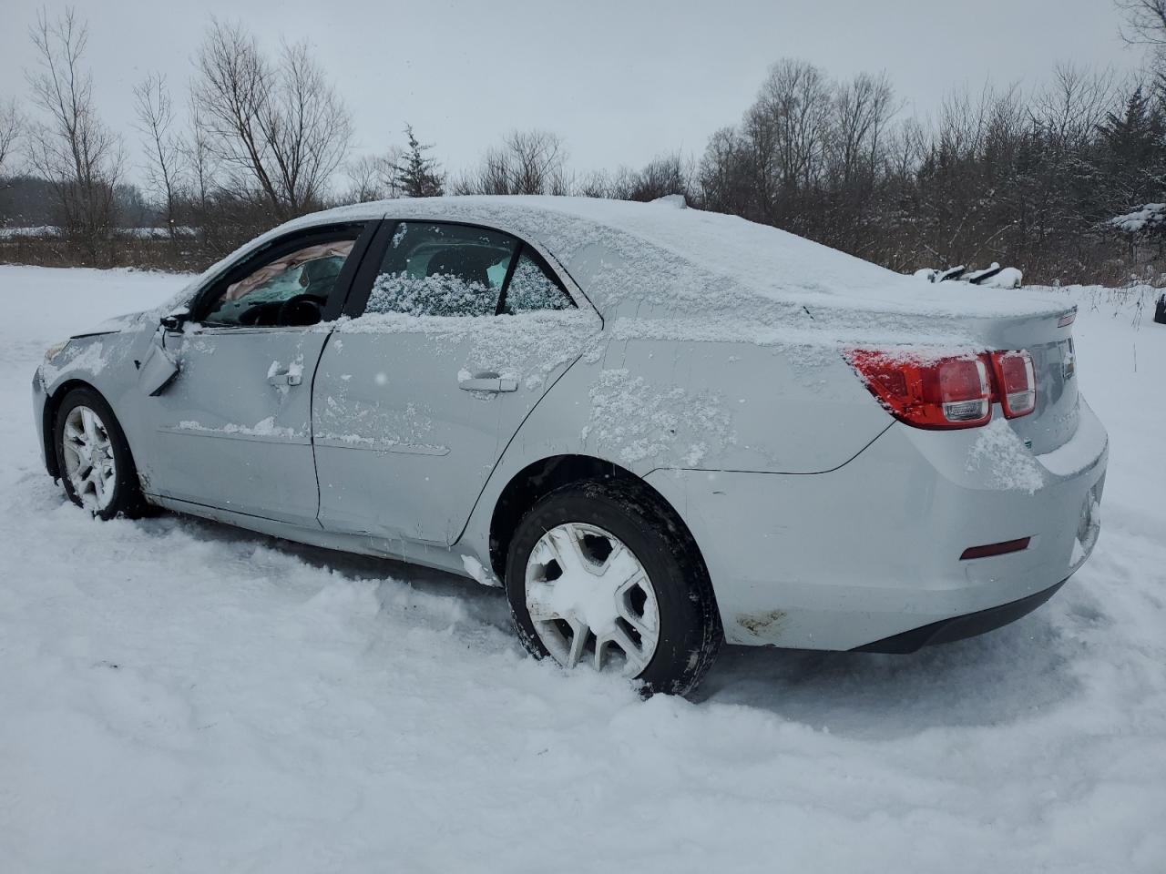 2014 Chevrolet Malibu - Image 2