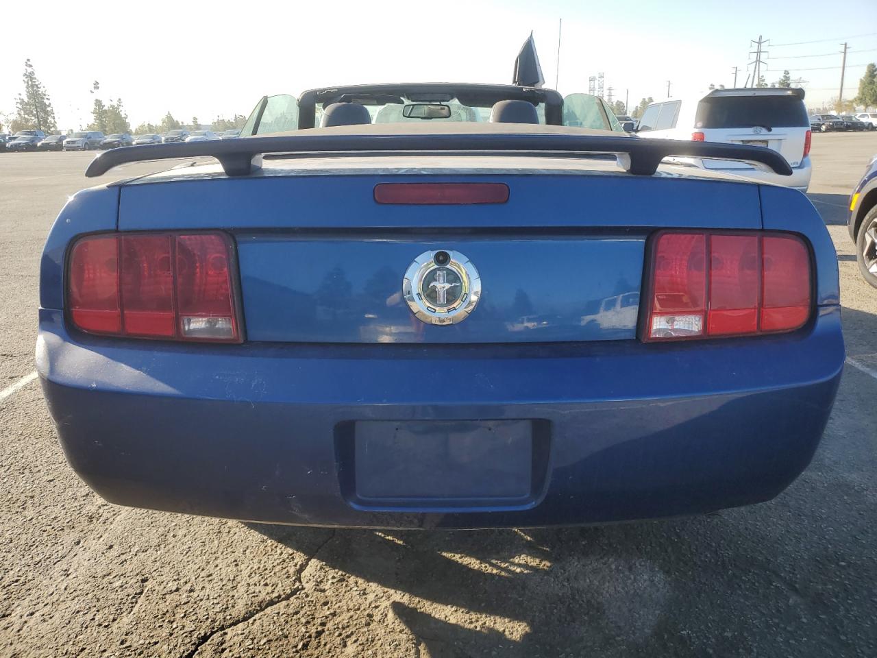 2007 Ford Mustang - Image 6