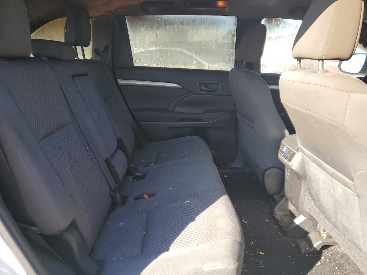 2019 Toyota Highlander - Image 11