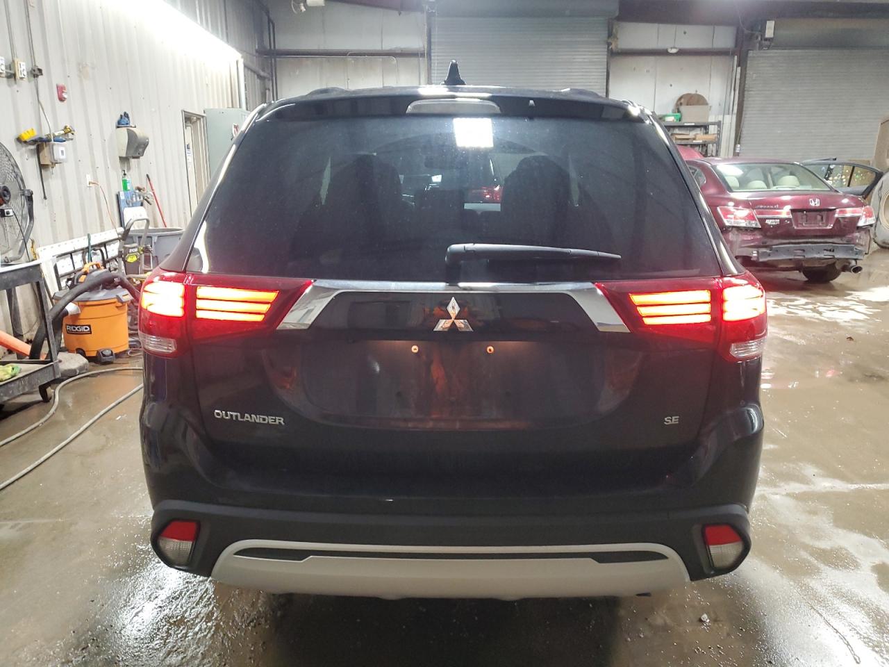 2020 Mitsubishi Outlander - Image 6