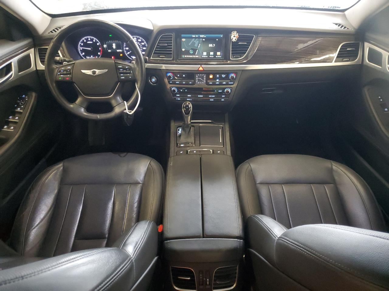 2016 Hyundai Genesis - Image 8