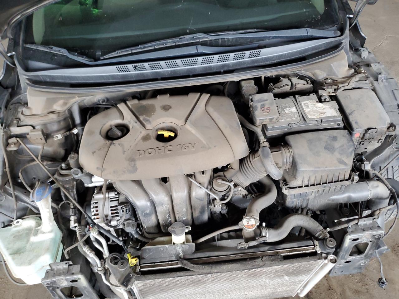 2016 Hyundai Elantra - Image 11
