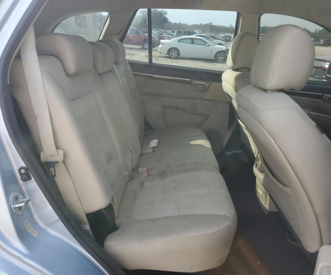 2008 Hyundai Santa Fe - Image 11
