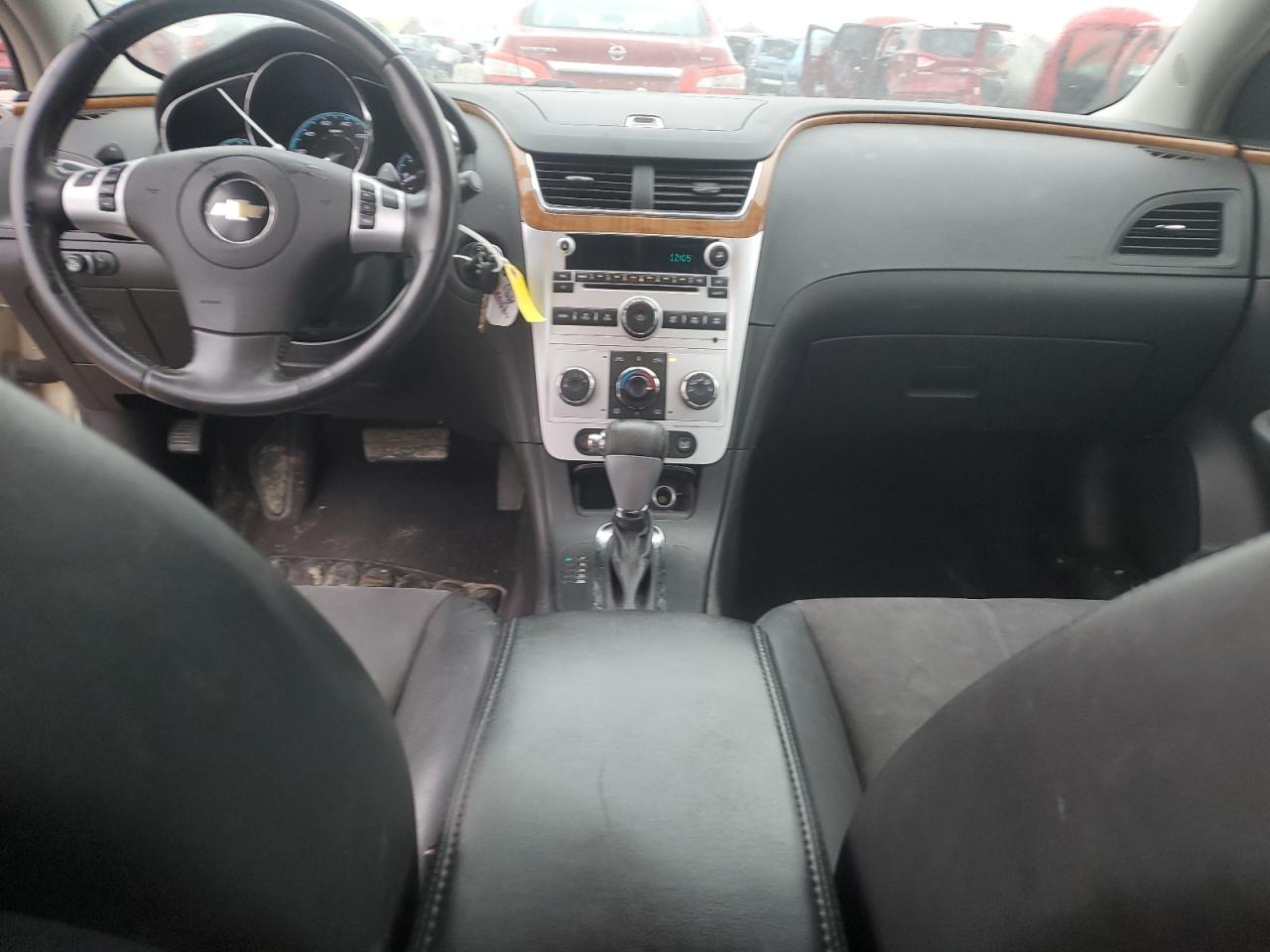 2009 Chevrolet Malibu - Image 8