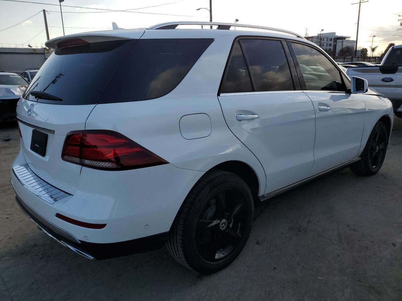 2018 Mercedes-Benz GLE - Image 3