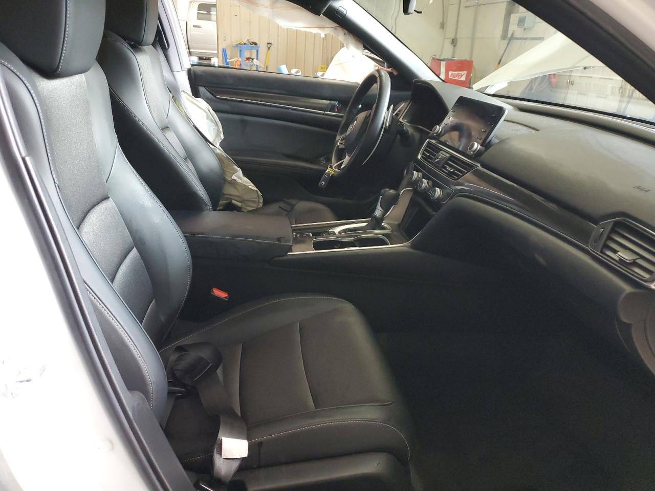 2022 Honda Accord - Image 7