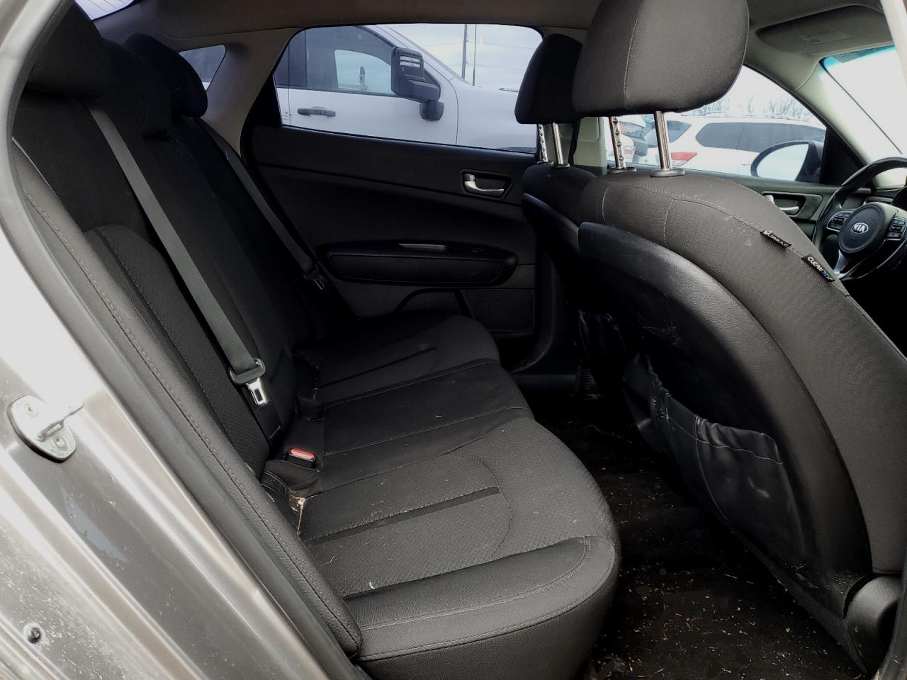 2017 Kia Optima - Image 10
