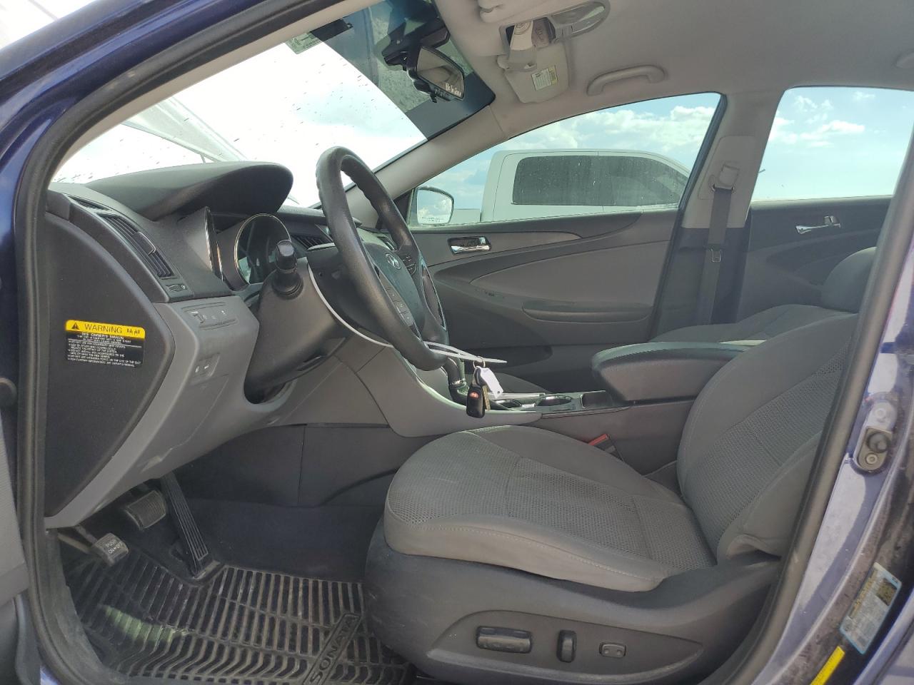2013 Hyundai Sonata - Image 7