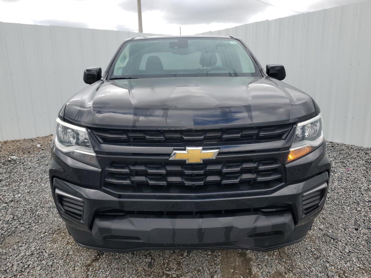 2022 Chevrolet Colorado - Image 5