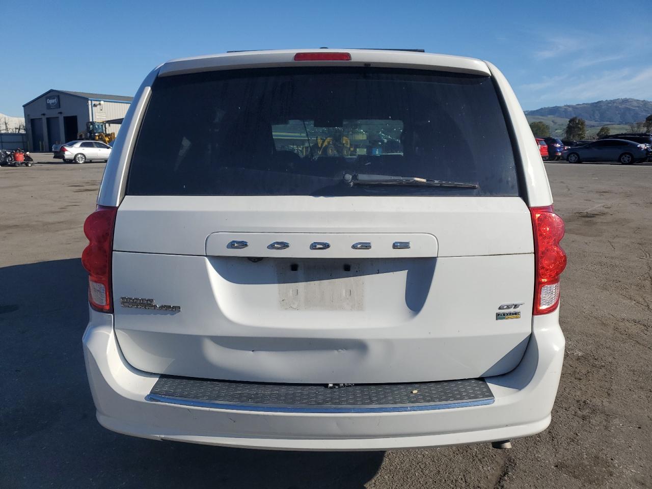 2017 Dodge Caravan - Image 6