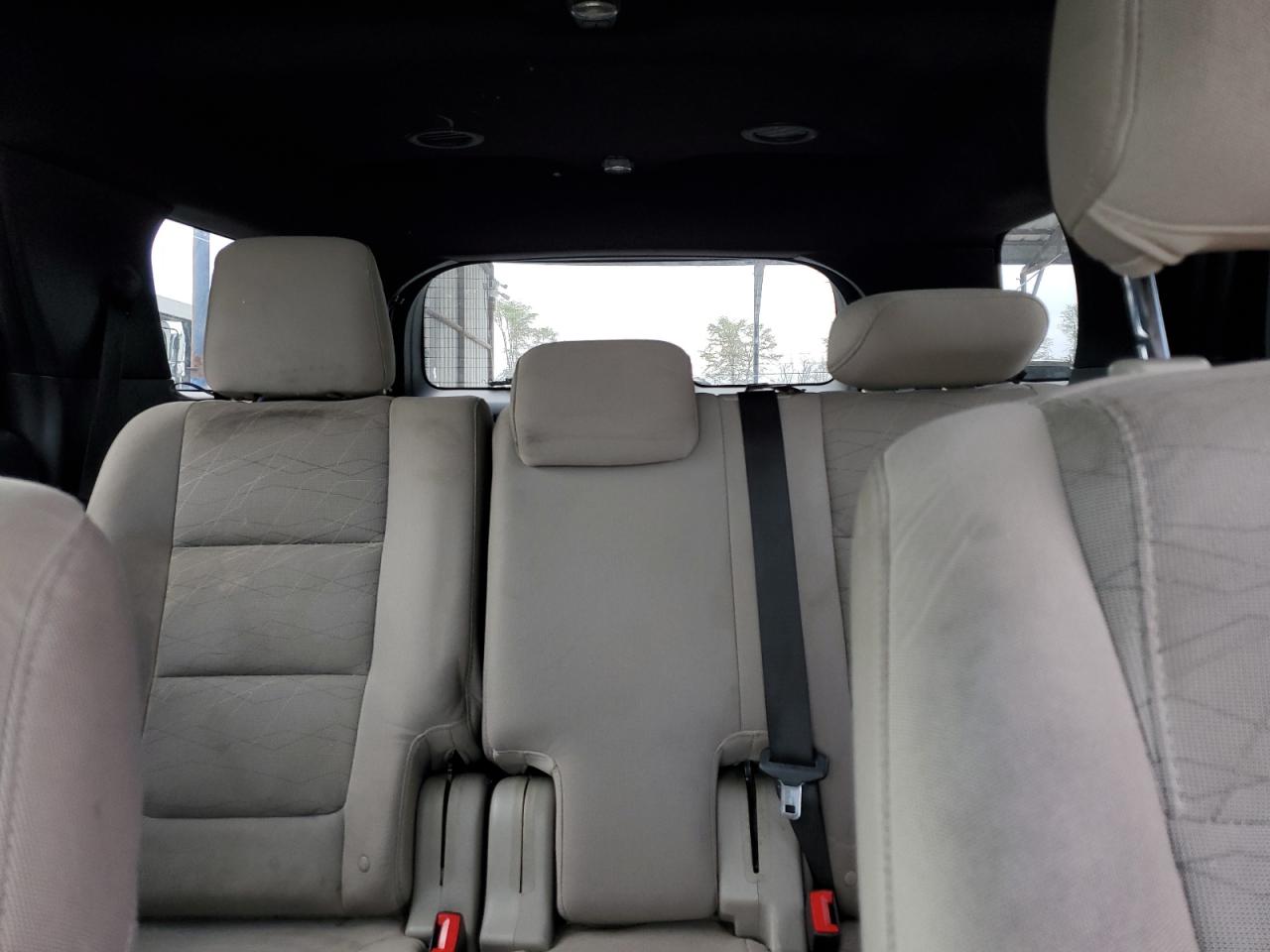 2015 Ford Explorer - Image 10