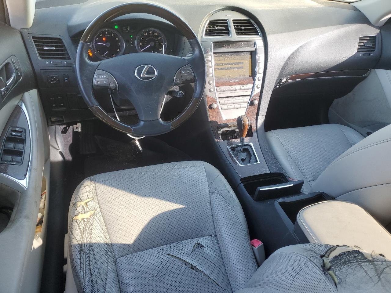 2011 Lexus ES - Image 8