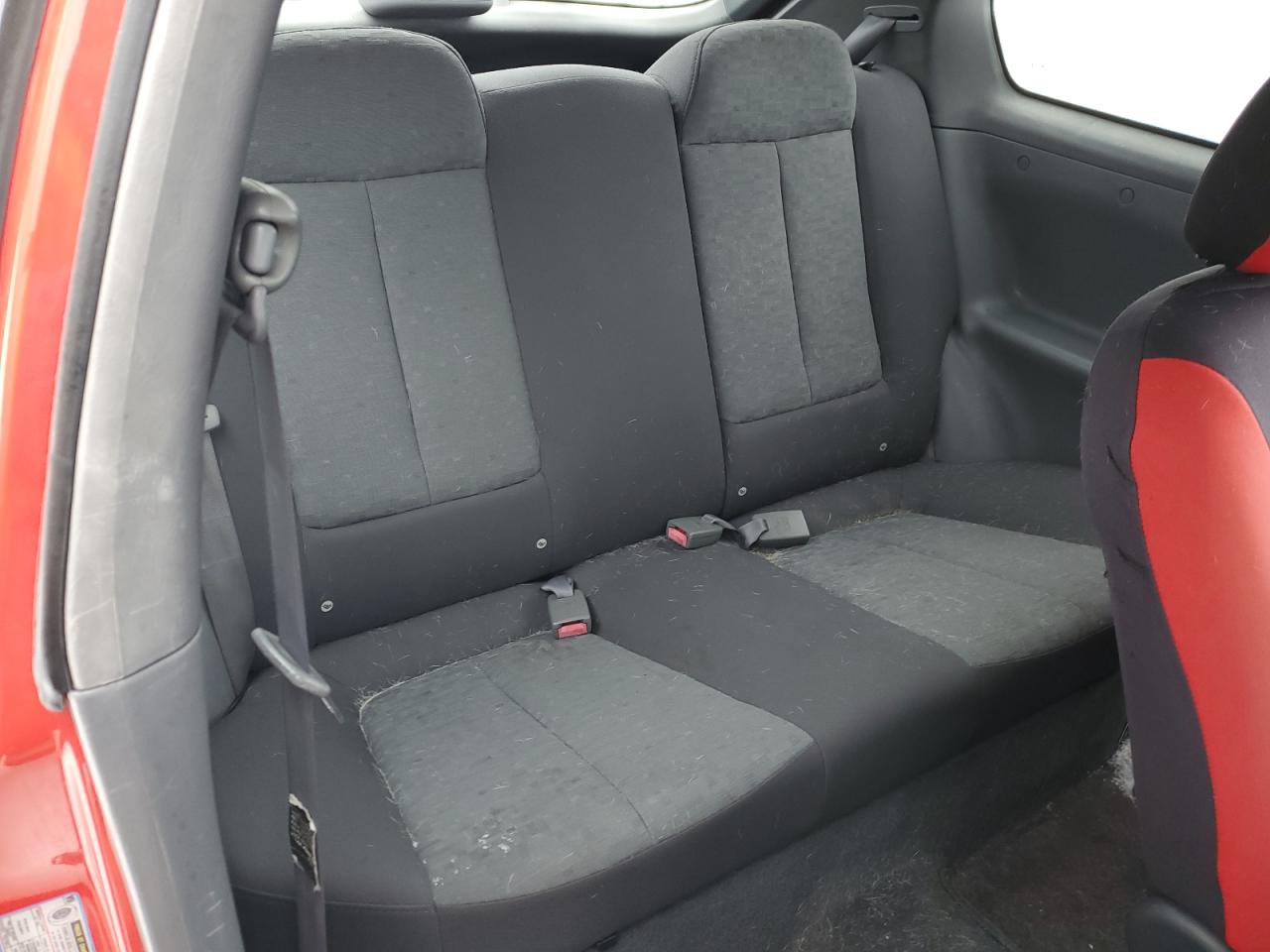 2005 Hyundai Accent - Image 10