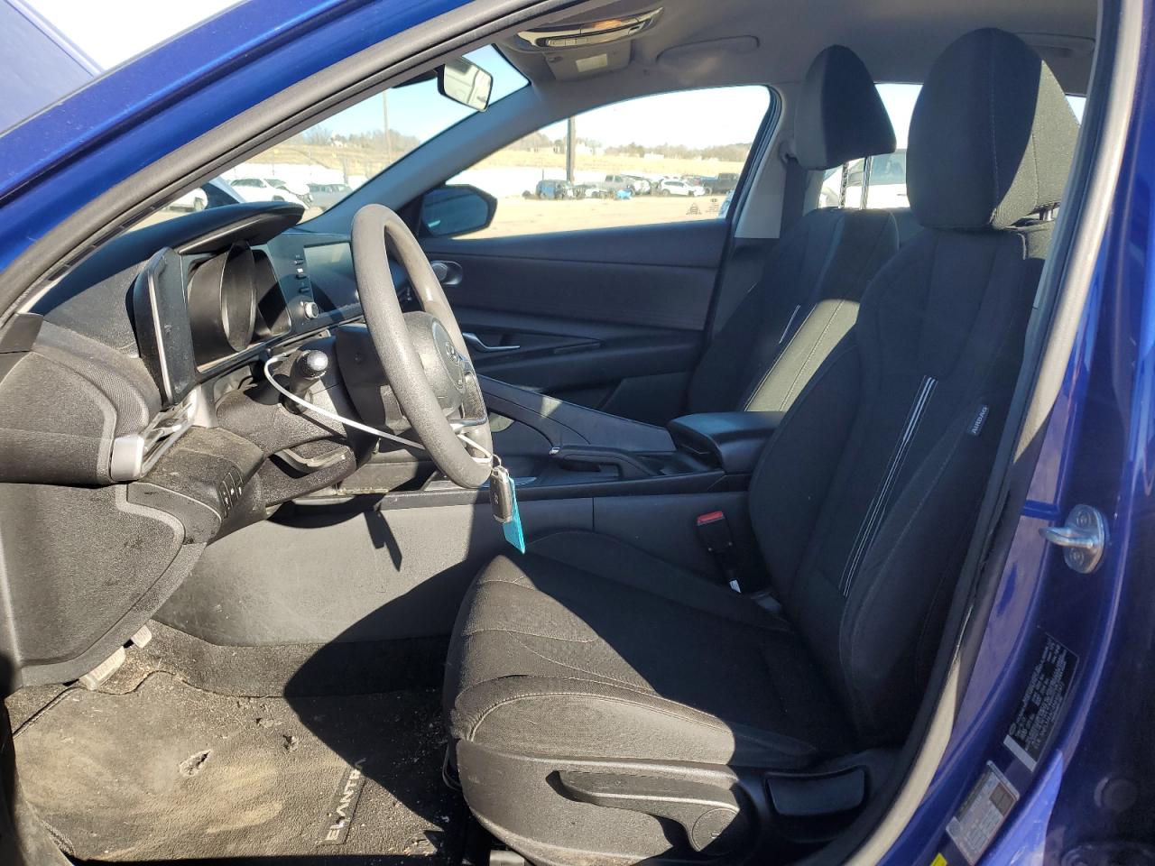 2022 Hyundai Elantra - Image 7