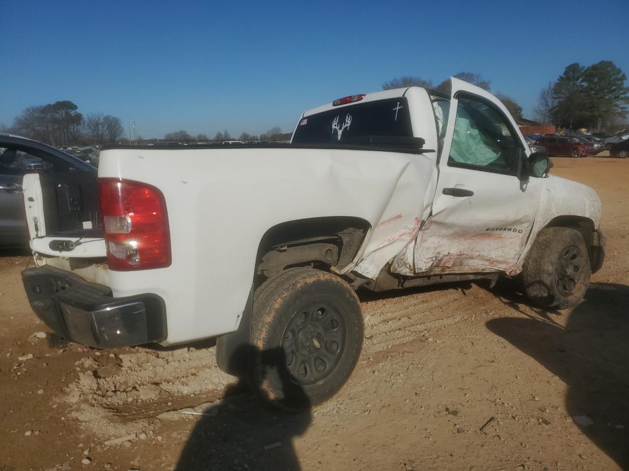 2011 Chevrolet Silverado - Image 3