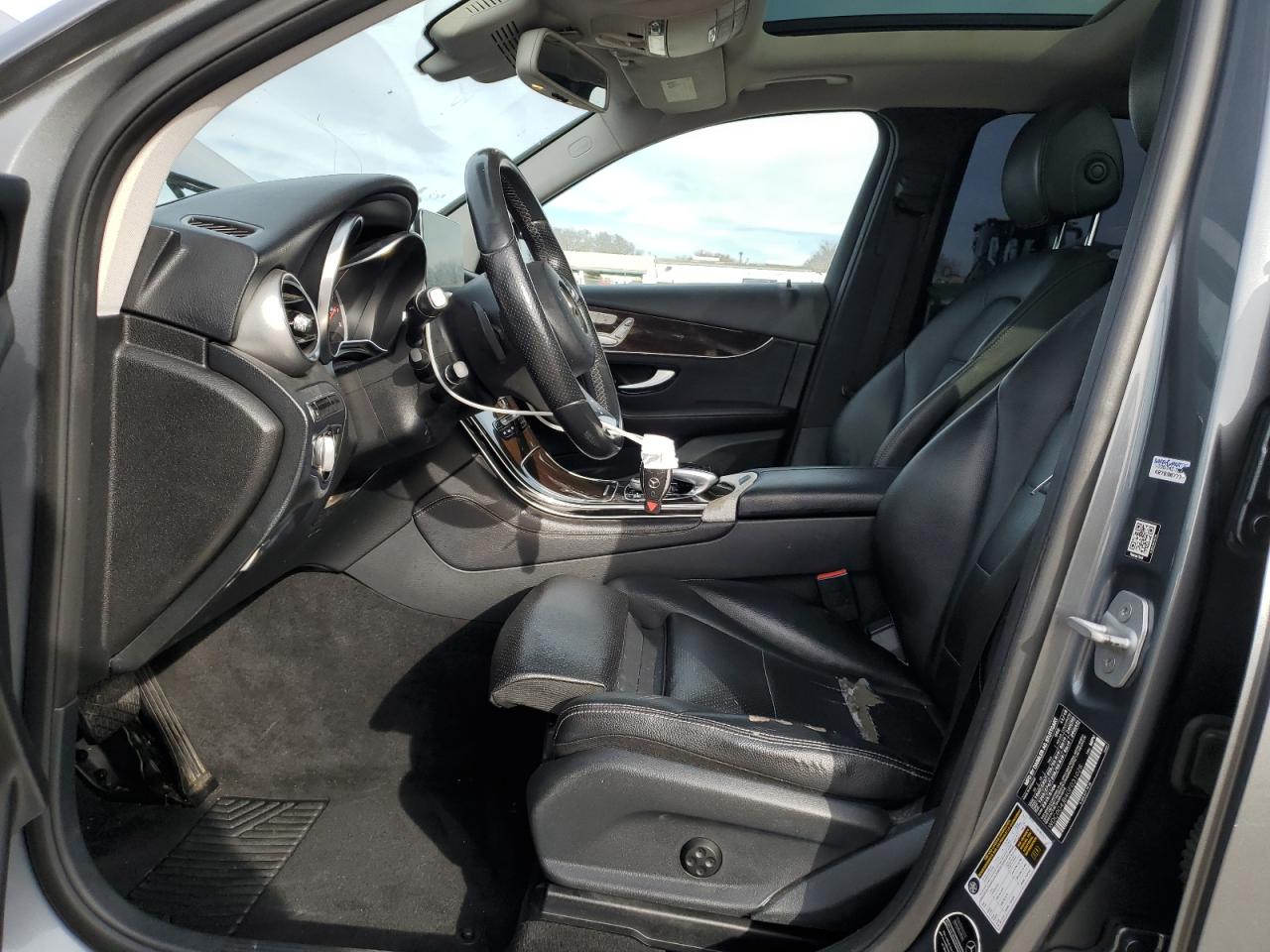 2016 Mercedes-Benz GLC - Image 7