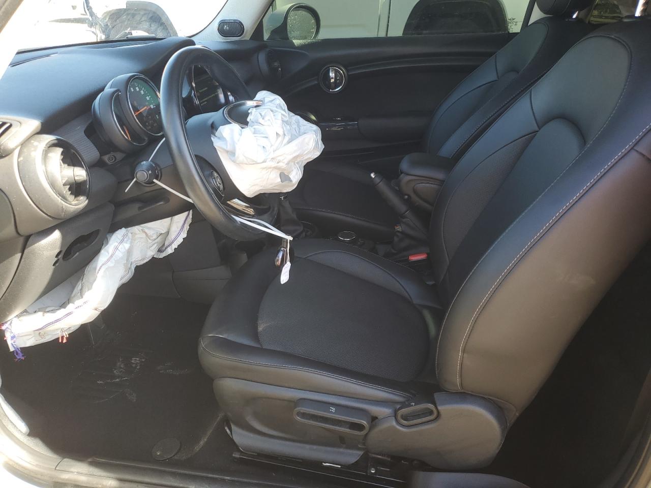 2017 MINI Cooper - Image 7