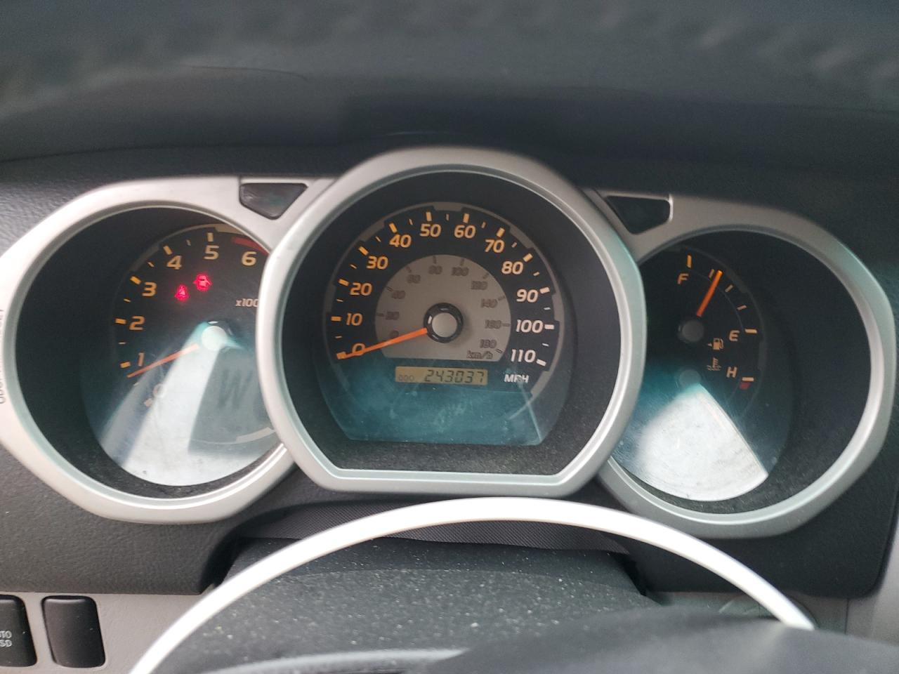 2005 Toyota 4Runner - Image 9