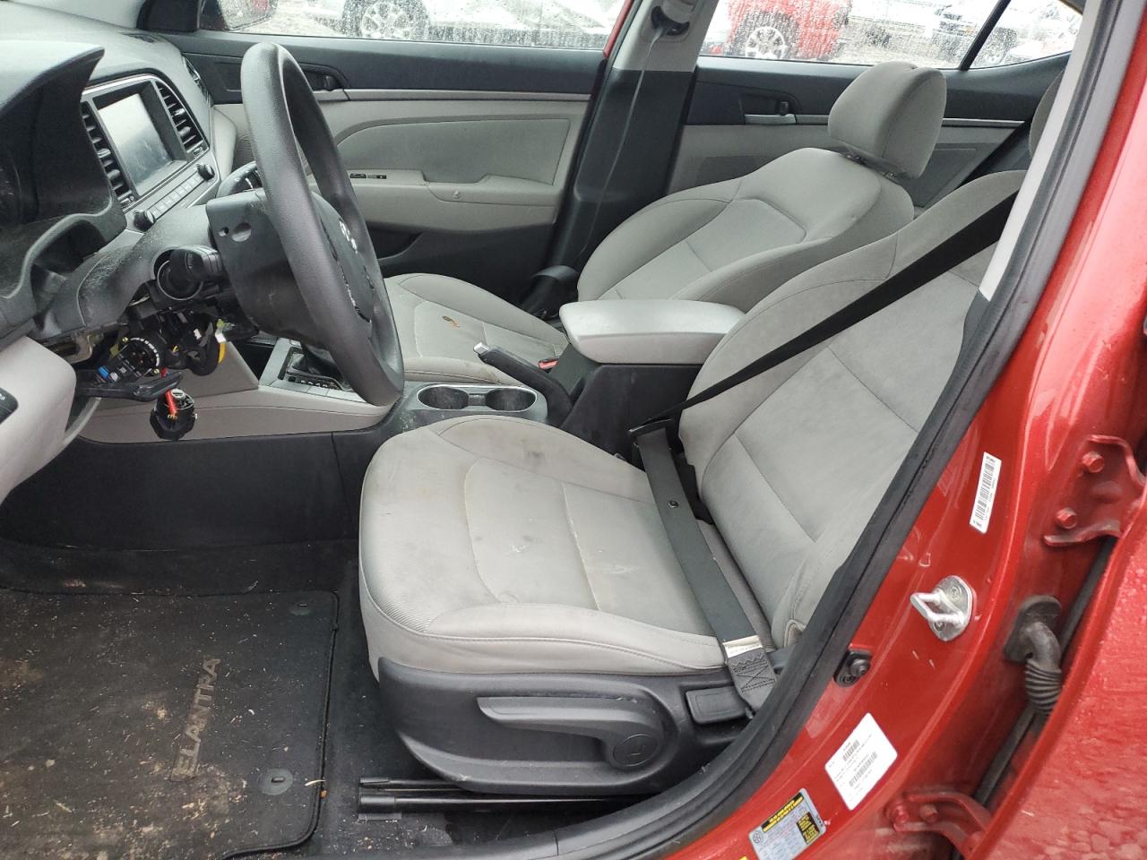 2017 Hyundai Elantra - Image 7