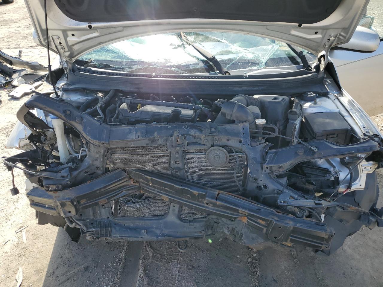 2010 Kia Forte - Image 13